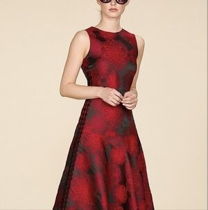 Elegant Red Embroidered Sleeveless Alton Gray Dress